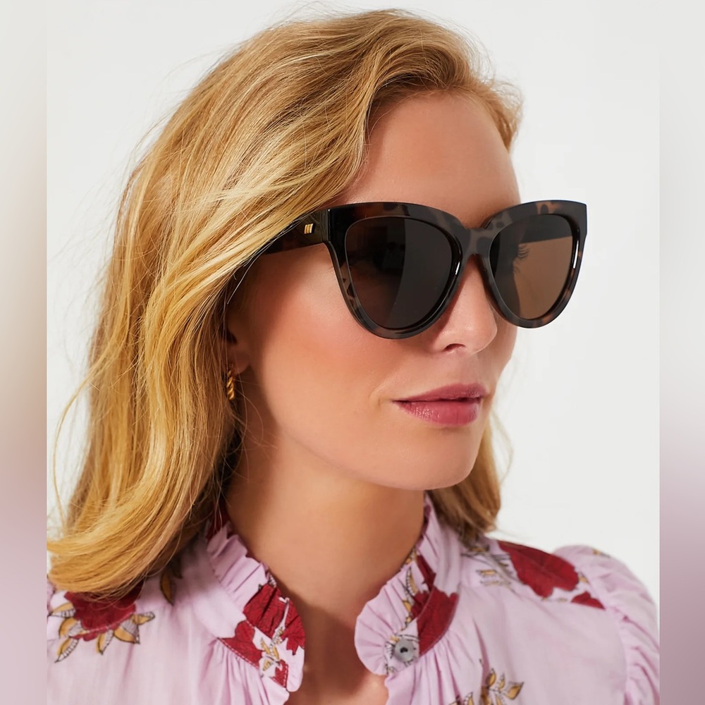 Le Specs Liar Liar sunglasses in tortoise